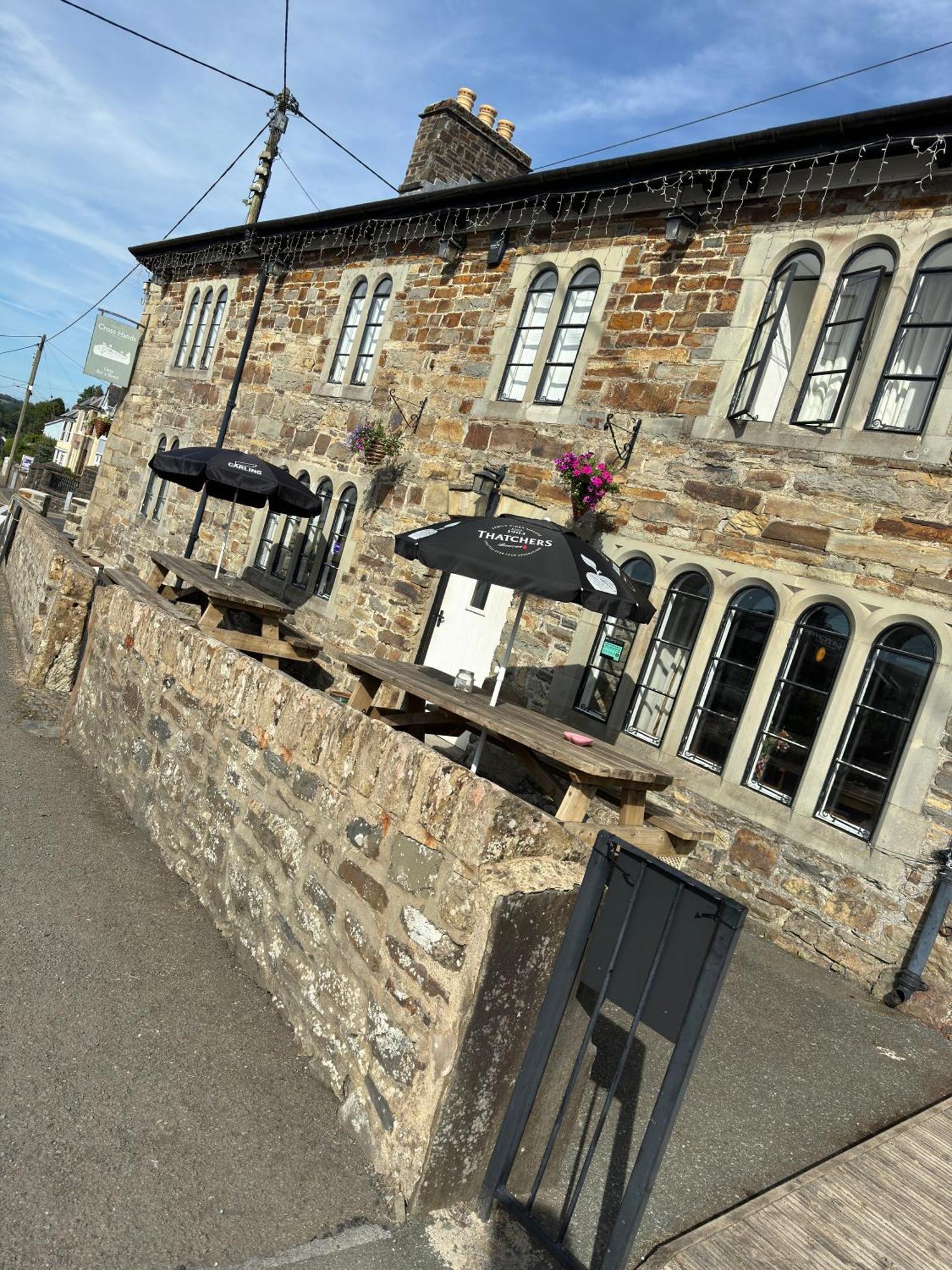 Cross Hands Hotel Llanybyther Exterior foto